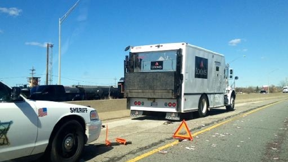 Armored Car Loses Money On Highway 75 KTUL