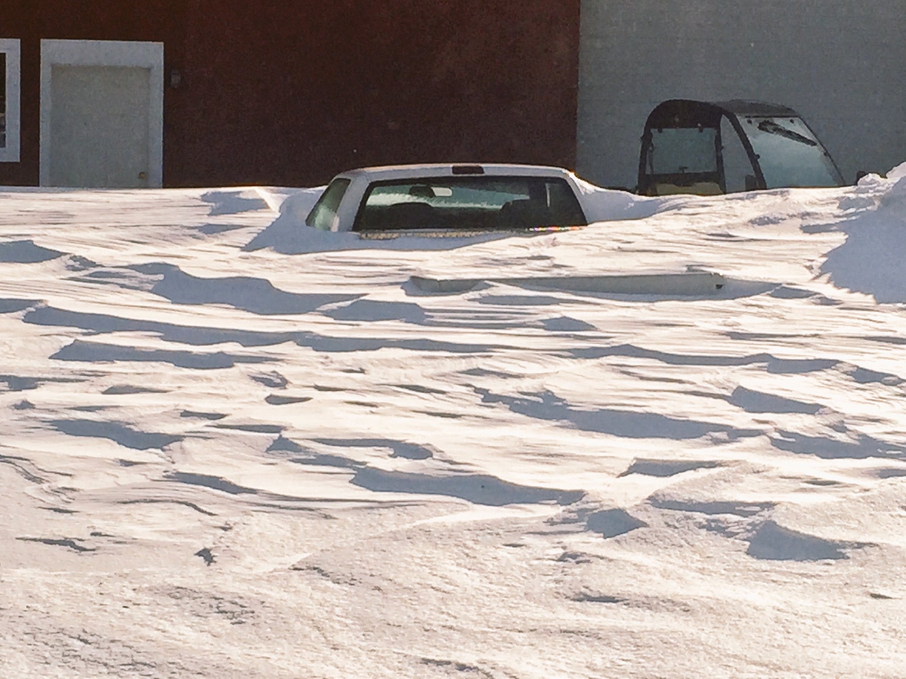 Buried in snow drifts, how did Lynden the frozen tundra of the