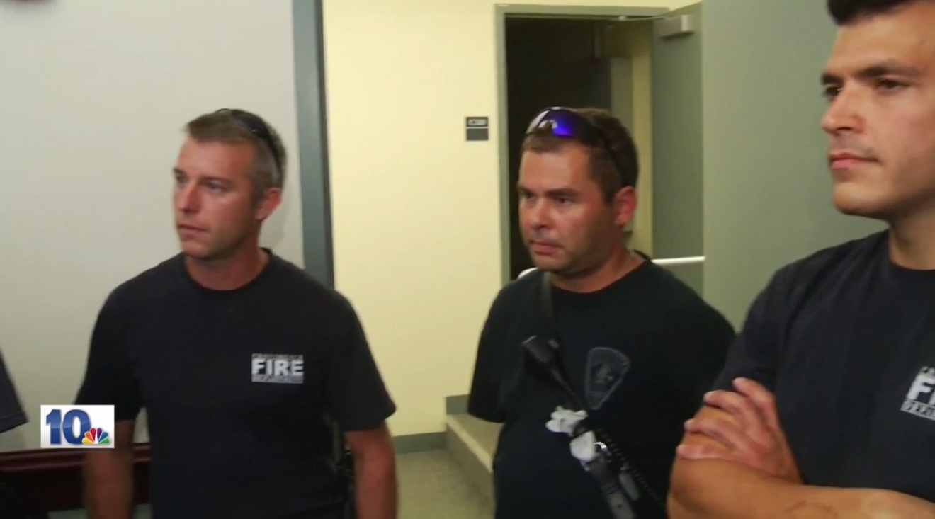 Providence Firefighters Save Baby Found Unresponsive In Bathtub Wjar Authorities Say Firefighters Revived A 7 Month Old Baby Girl After She Was Found