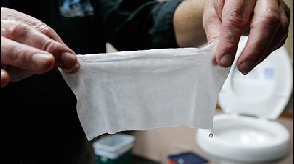 131111_flushable_wipe_toilet_tb.jpg