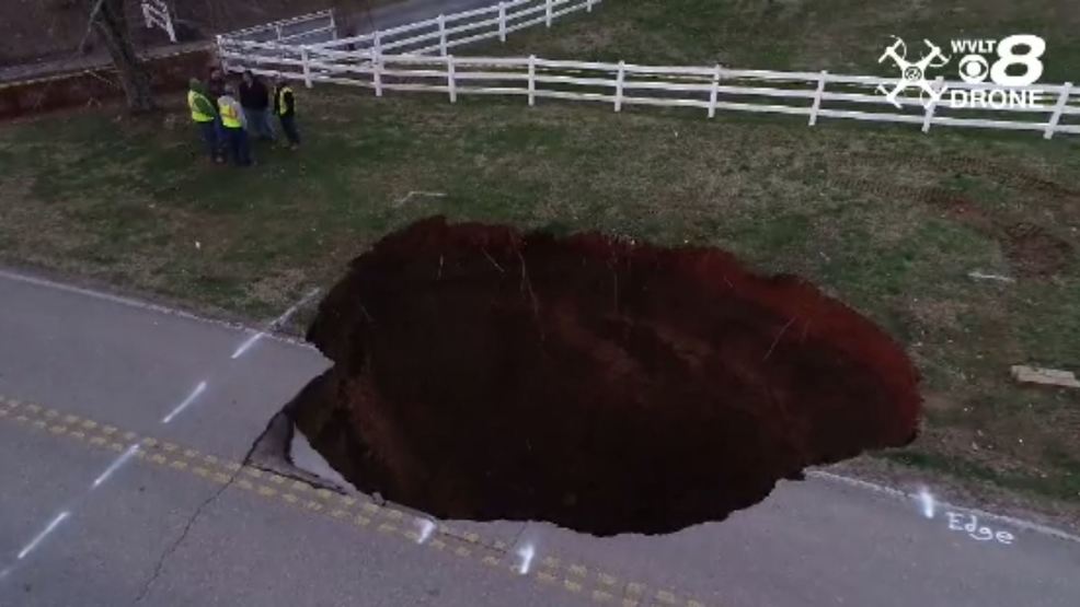 Tennessee Sinkhole Eats Half Of Road May Cost Over 100k Wtvc