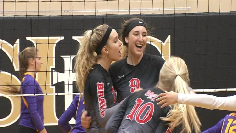 Sweet Revenge: Mt. Zion knocks off Taylorville to win SHG Sectional MTZ TAYLORVILLE3.jpg
