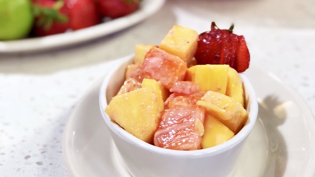 Cooking with Chef Bryan - Fresh Papaya Salad with a Strawberry Banana Vinaigrette