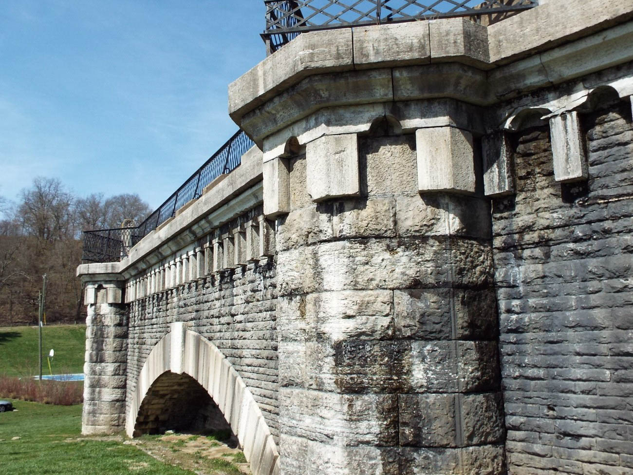 The Elsinore Arch The History of Cincinnati's Gilbert Avenue "Castle