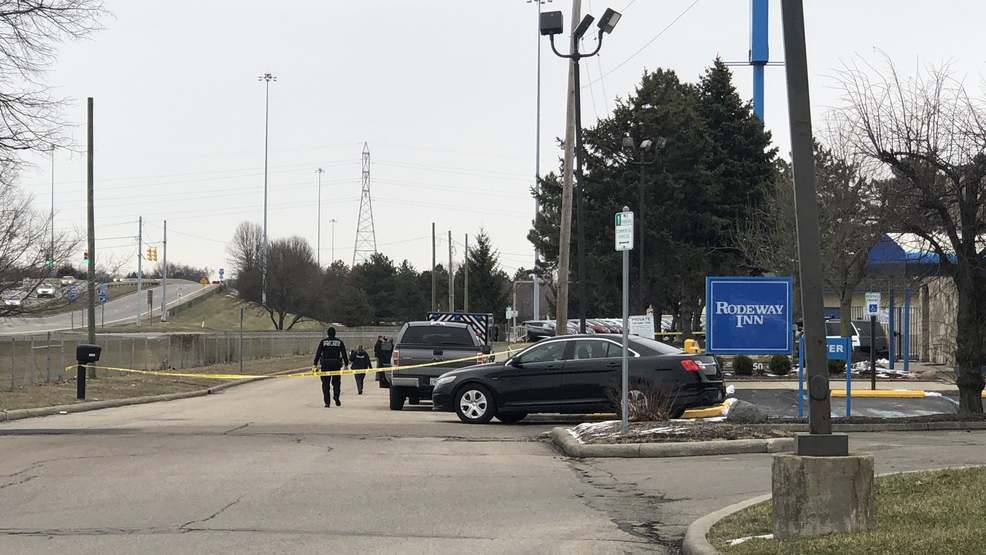 Hilliard Police investigating body found outside motel near Cemetery
