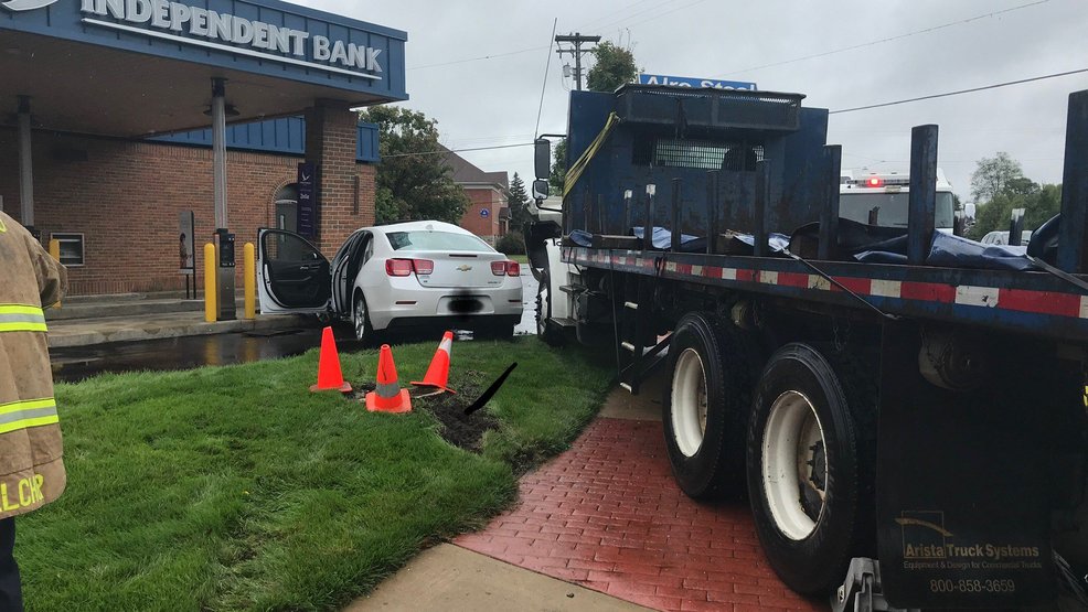 Vehicle accident involving semi leaves one passenger dead WPBN