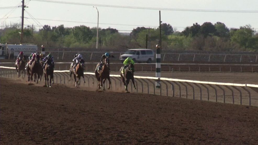 Live racing begins at Sunland Park Racetrack and Casino KFOX