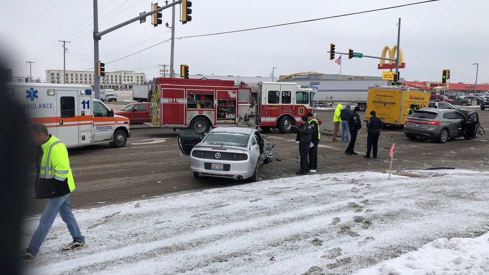 Multicar accident halts traffic at 48th and Broadway in Quincy KHQA