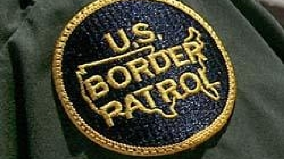 Border%20Patrol%20Patch%20AP%20Photo%20250.jpg