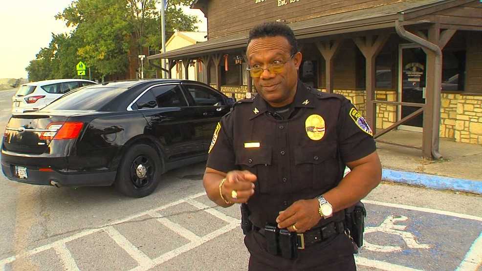 Mounds police chief to stop posting religious messages on department's