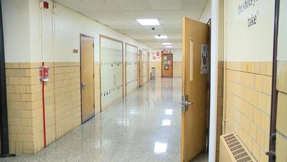 Parents Weigh In At Meeting On Ccs Recommended School Closure And