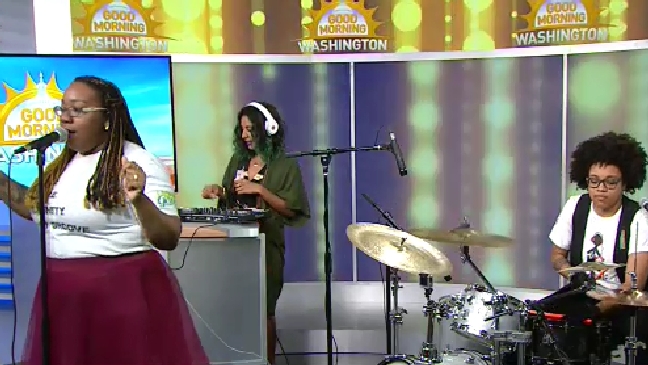 Maker's Lab performs 