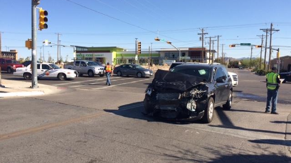 Developing Several injured in west El Paso crash KFOX